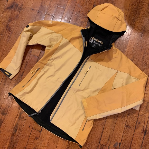 Marmot Softshell Parka! - Picture 2 of 8